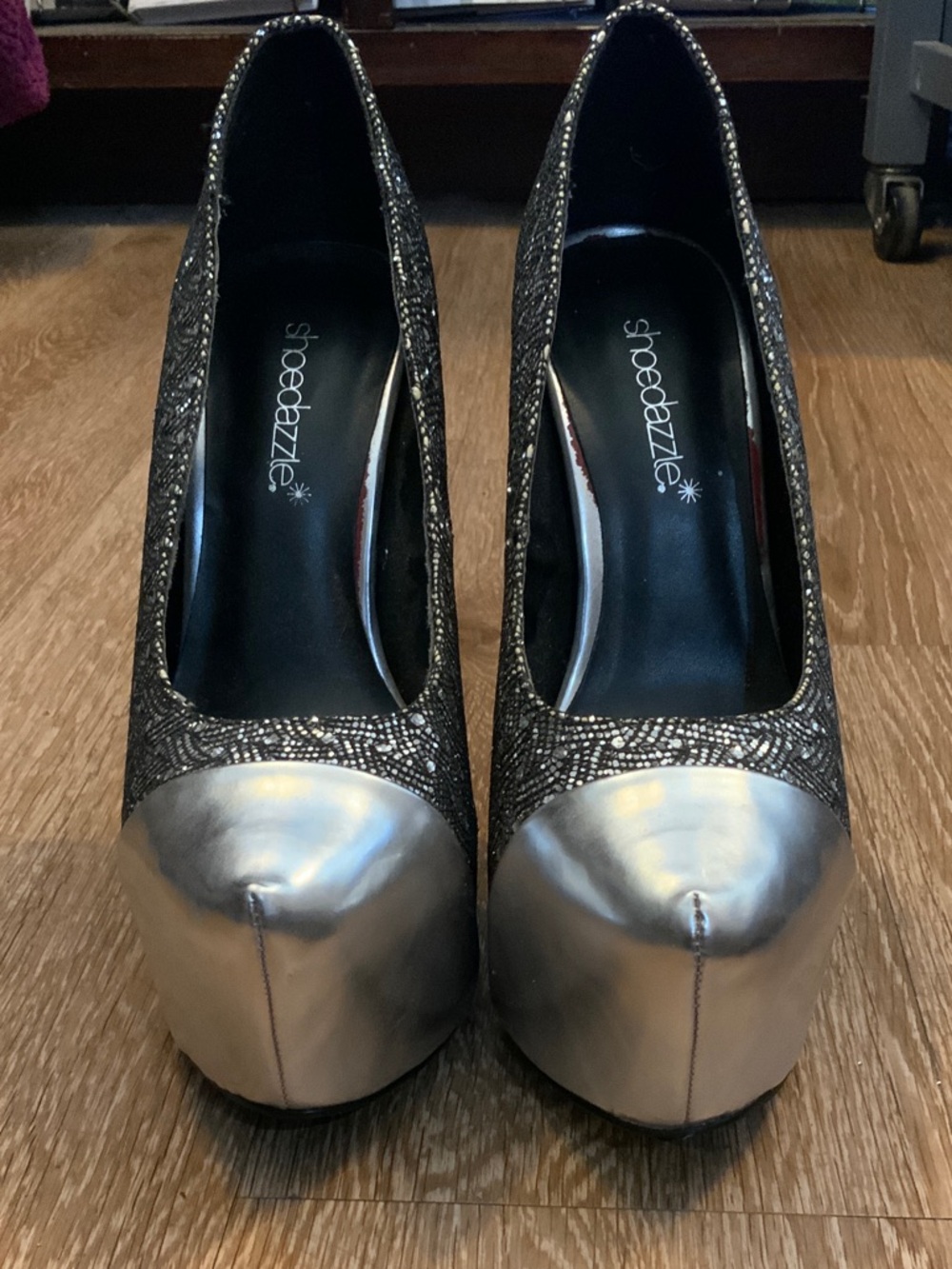 Shoe Dazzle Gunmetal Glitter Platform Stiletto Pumps - Picture 6 of 6